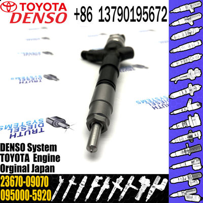 23670-30140 Diesel Engine Injection Pump 2KD Engine Common Rail Fuel Injector