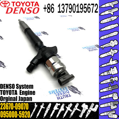 23670-30140 Diesel Engine Injection Pump 2KD Engine Common Rail Fuel Injector